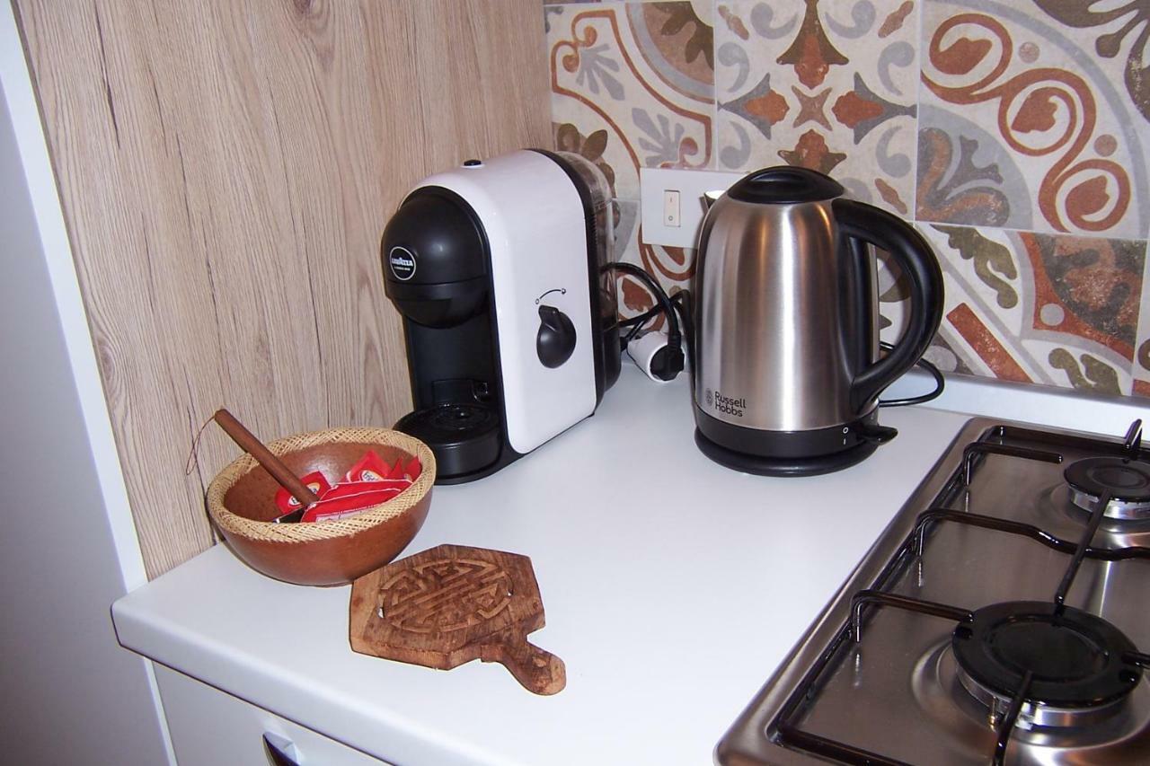 Mechome Apt タオルミーナ エクステリア 写真